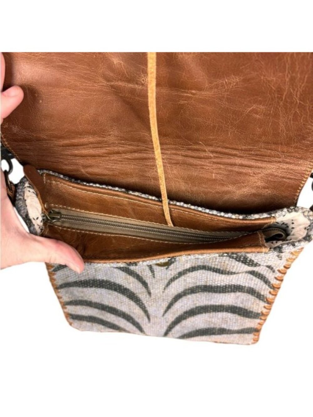 Myra Bag “Feelgood Factor” Small Crossbody - Picture 7 of 10
